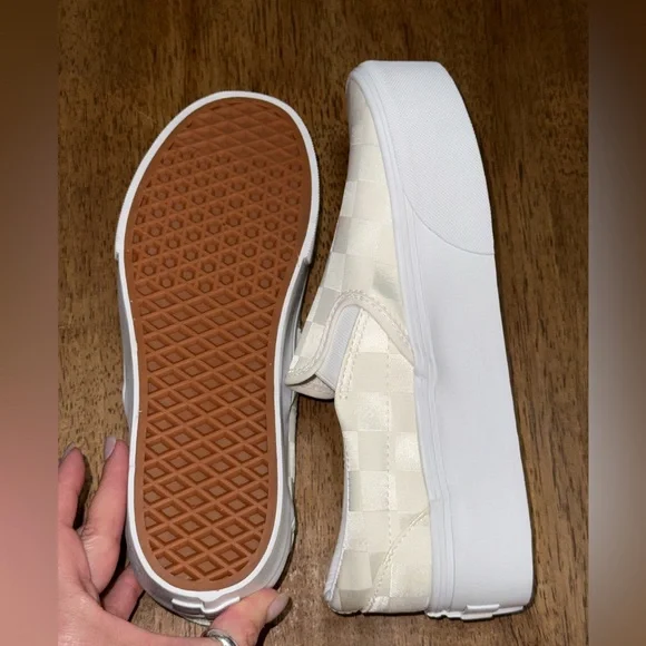 NEW VANS CHECKERED STACKFORM PLATFORM SLIP ON SHINY SATIN IVORY CHECKERED SZ 9 - Picture 10 of 14